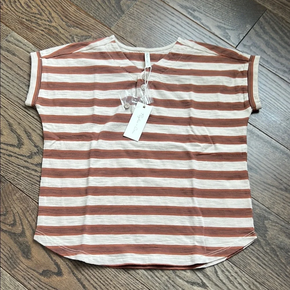 Cream and Brown Boxy Cap Sleeve T-Shirt 2-3 Y toddler boys girls nwt Rylee +Cru